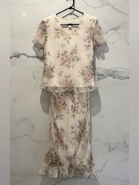 Ladies Chiffon 2-Piece Floral Dress (Matching Top & Skirt)